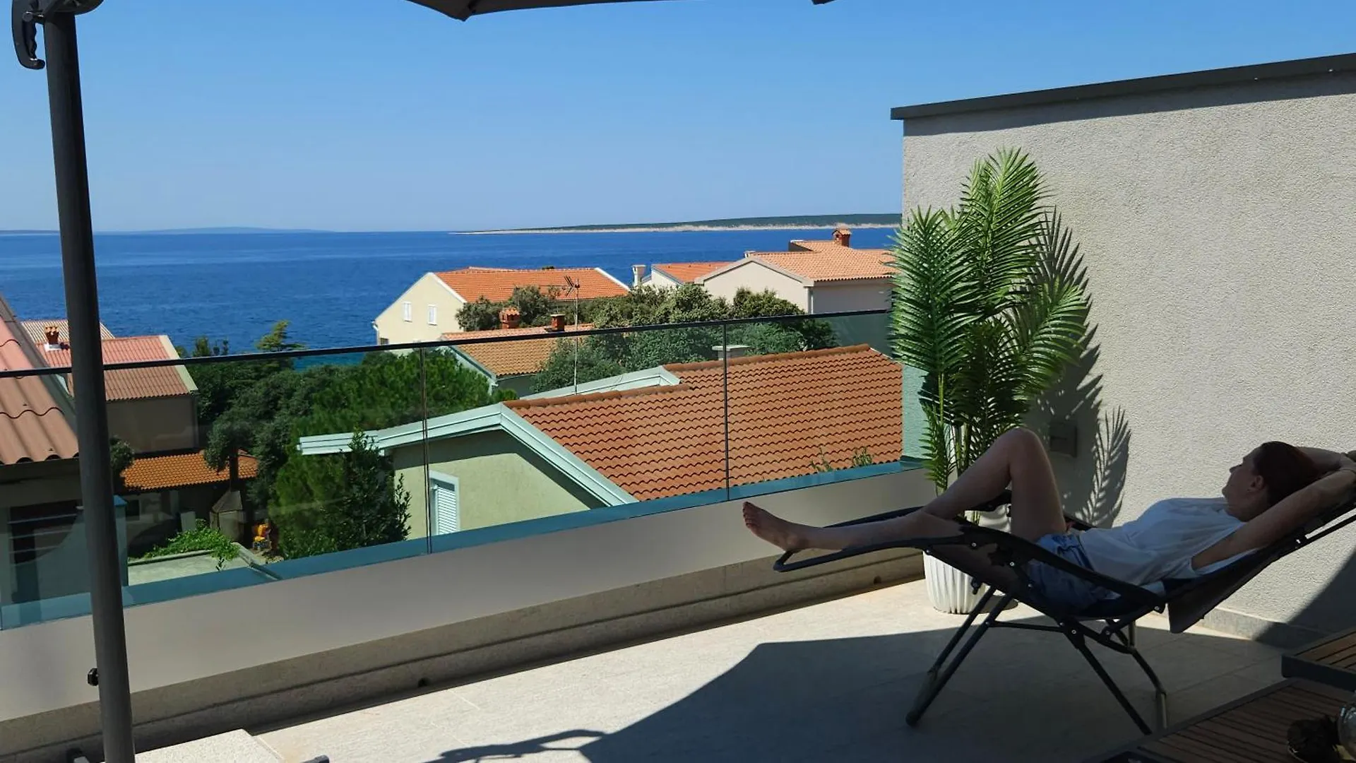 Apartment Blue Moon Apartment, Now With Jacuzzi Mandre Croatia